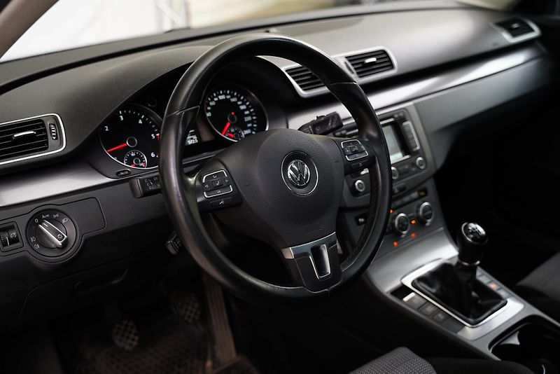 Volkswagen Passat - fotka 5 z 6