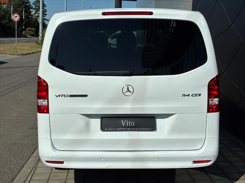 Mercedes-Benz Vito 2,0 114 CDI / Tourer Select / - fotka 5 z 16