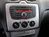 Ford Focus (2010) 1.6 16V, nová STK, udržované - náhled 9