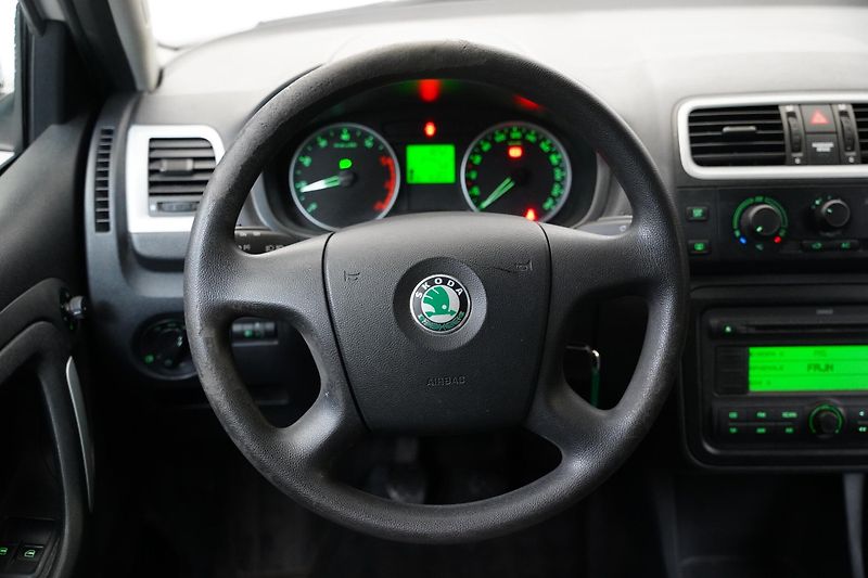 Škoda Fabia - fotka 16 z 22