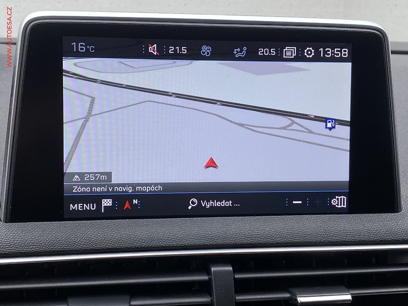 Peugeot 5008 (2018) 1.2PT, Allure, AT, LED - fotka 15 z 19