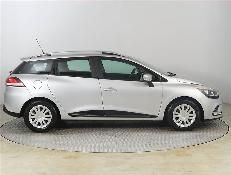 Renault Clio (2017) 0.9 TCe, ČR,1.maj, Tempomat - fotka 6 z 22