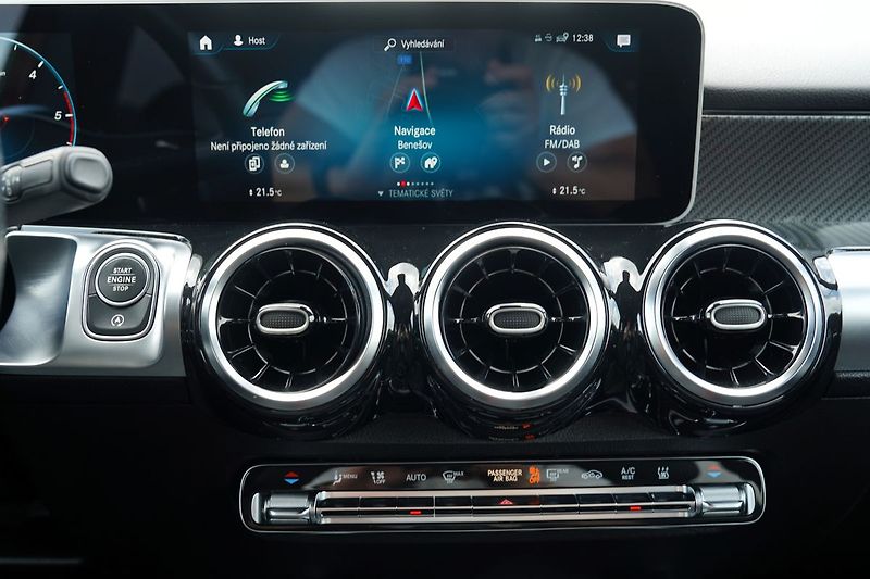 Mercedes-Benz GLB 200d 4Matic/AMG/AT/150 PS/Led - fotka 37 z 41