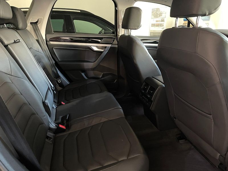 Volkswagen Touareg (2020) 3.0 TDI V6 170kW 4Motion - fotka 26 z 30