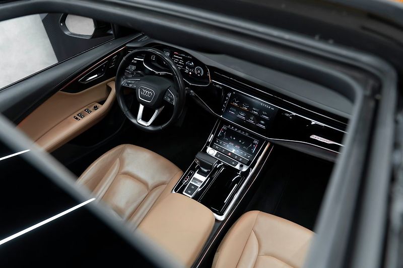 Audi Q8 - fotka 6 z 20