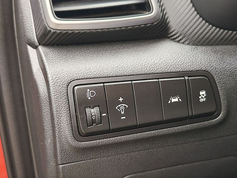 Hyundai Tucson 1.6 T-GDI/130kW Adventure - fotka 28 z 33
