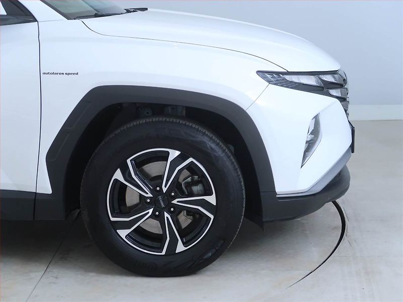 Hyundai Tucson (2023) 1.6 T-GDI - fotka 14 z 17