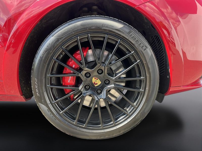 Porsche Cayenne GTS - fotka 12 z 28
