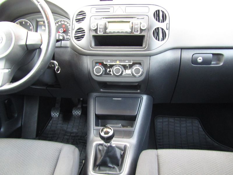Volkswagen Golf Plus (2010) 1.4 16V 59kW - fotka 16 z 37