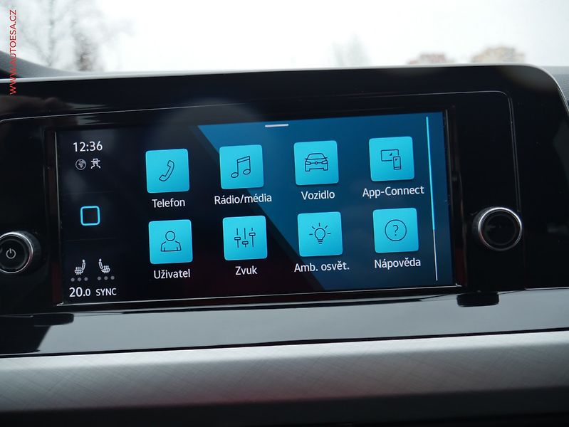 Volkswagen Golf (2021) 1.5TSi, ČR, Life, LED, park - fotka 12 z 22
