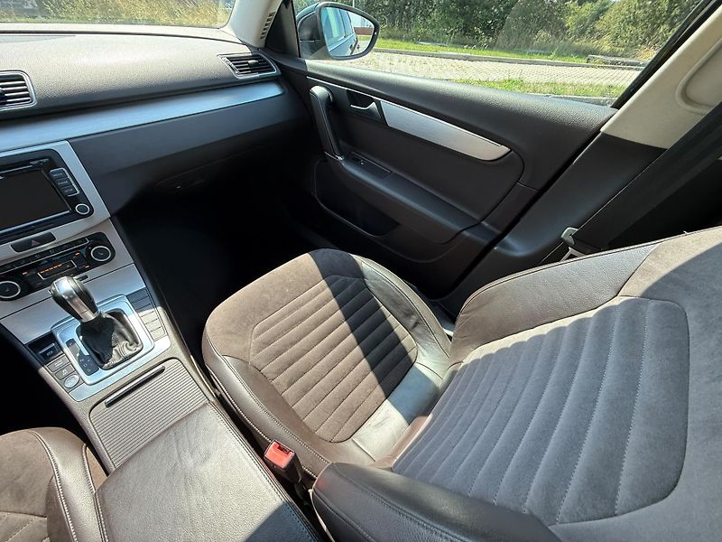 Volkswagen Passat (2011) 2,0 TDI DSG Highline BMT - fotka 8 z 16