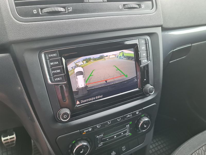 Škoda Yeti (2015) 2.0 TDi 103-KW 4x4 ADV OLOMOUC - fotka 47 z 76