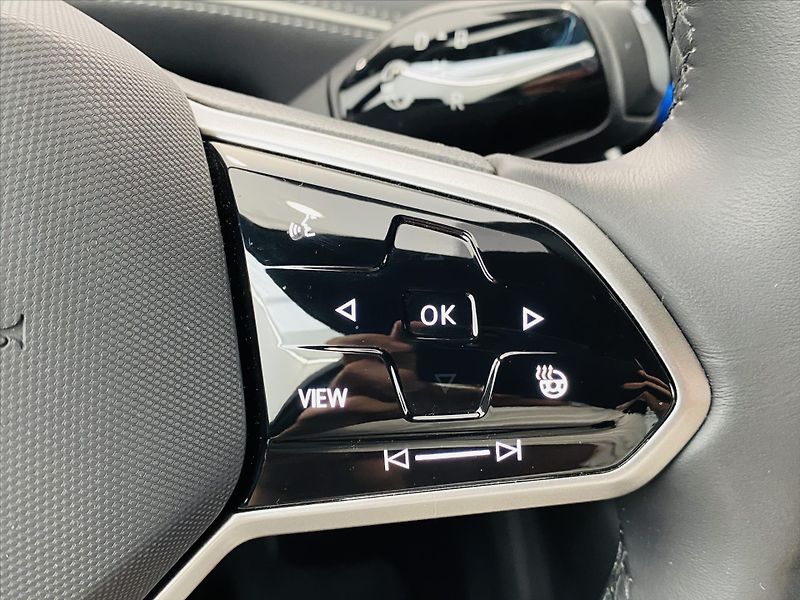 Volkswagen ID.7 Tourer 0,0 210 kW 77 kWh Pro - fotka 14 z 28