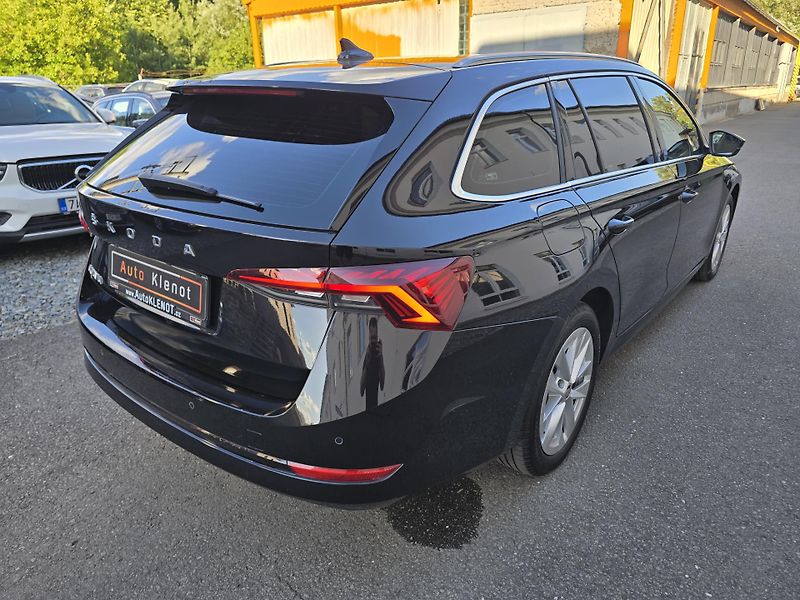 Škoda Octavia 2,0TDI 110kW DSG STYLE + NAVI - fotka 4 z 24
