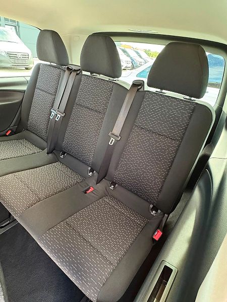 Mercedes-Benz Vito Tourer 116CDI Long 4Matic PRO - fotka 15 z 31