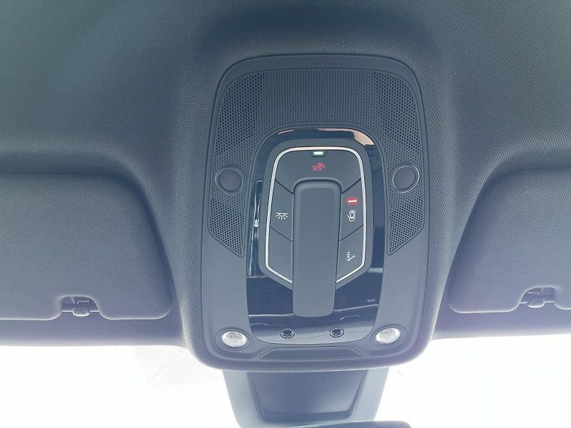 Audi Q8 (2023) 50 TDI 210 kW S-line Quattro T - fotka 21 z 35