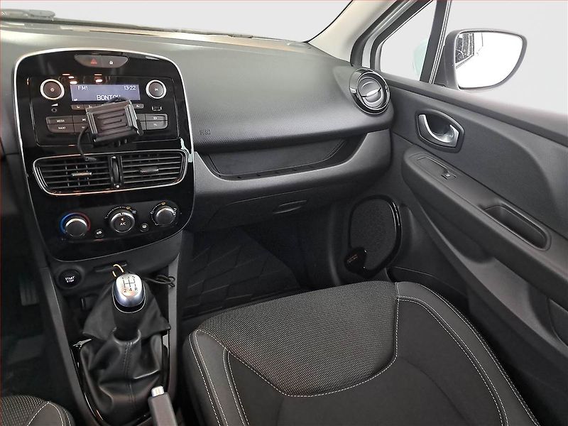 Renault Clio (2019) 0.9 TCe, Navi, Tempomat - fotka 8 z 21