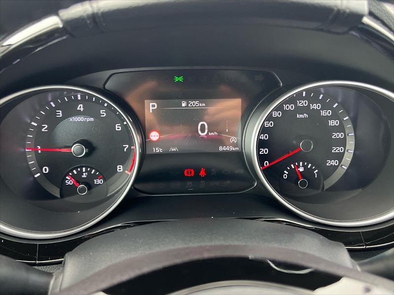 Kia XCeed 1,6 T-GDi 132kW 7DCT STEEL EDI - fotka 16 z 26