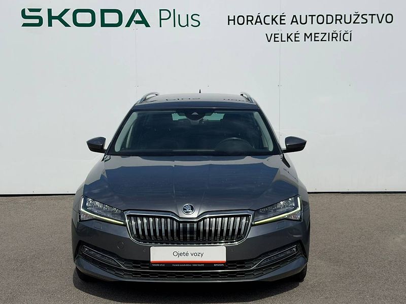 Škoda Superb combi Style Plus 2,0 TSI 140 k - fotka 4 z 32