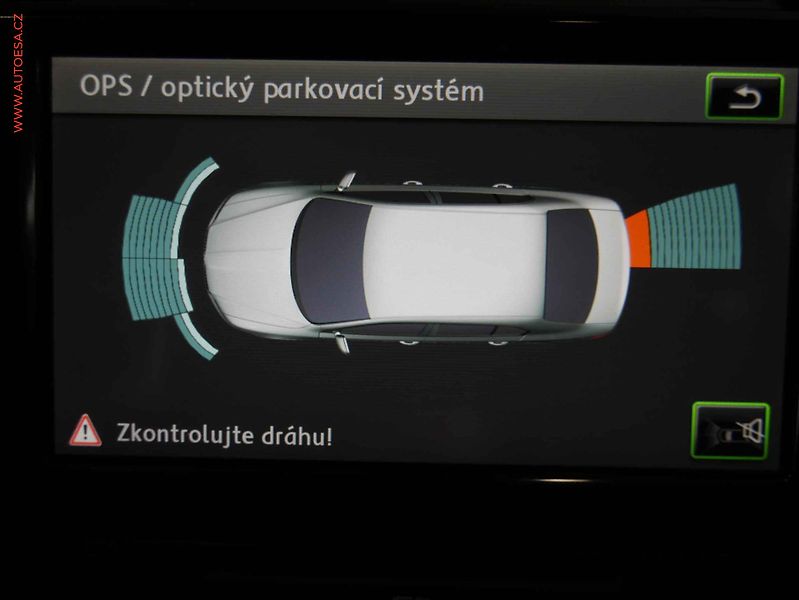 Škoda Superb (2012) 2.0 TDi, Elegance, DSG, kůže - fotka 14 z 22