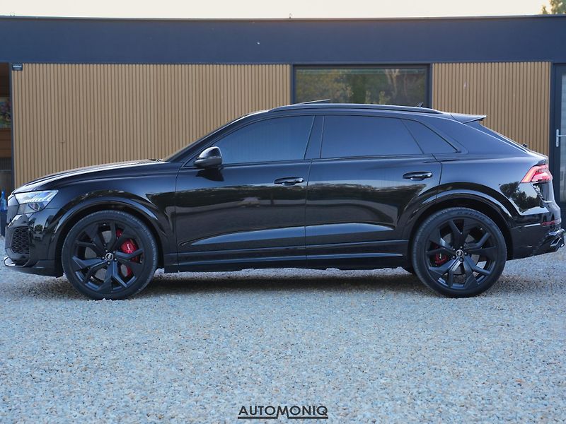 Audi RS Q8 (2023) Matrix, Ker. brzdy, Pano, B&O - fotka 15 z 20