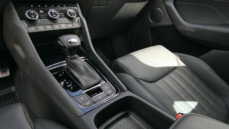 Škoda Kodiaq 2.0 TDI 110 kW L&K 4x4 DSG - fotka 6 z 27