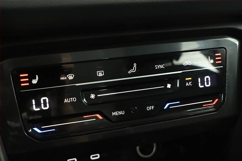 Volkswagen Tiguan (2022) 1.4 TSI eHybrid - fotka 14 z 19