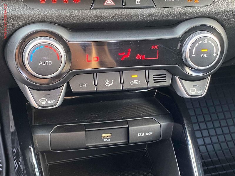 Kia Rio (2022) 1.2 i, 1.maj,ČR - fotka 16 z 19