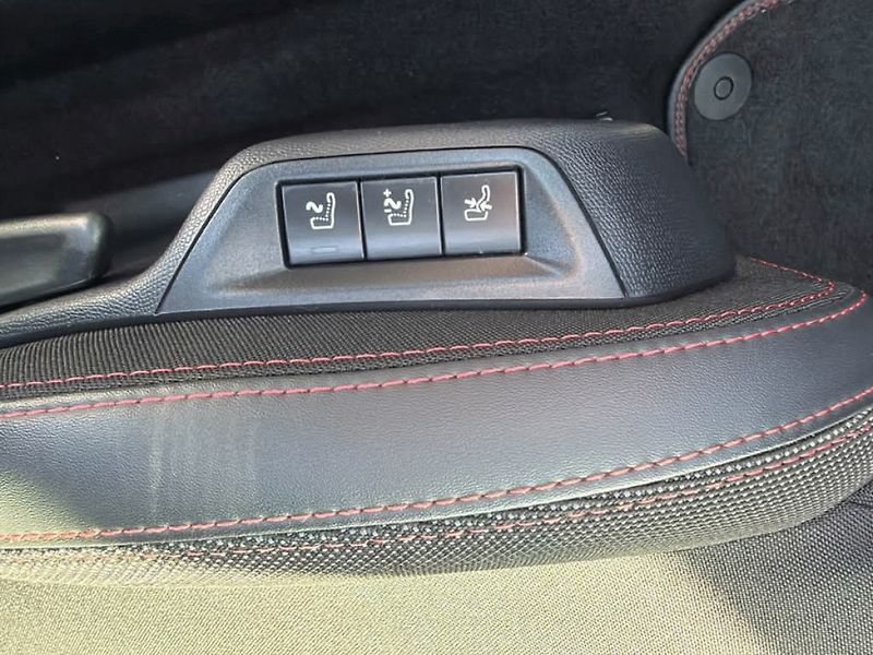 Peugeot 308 (2019) SW GT LINE 1,2 130K - fotka 19 z 45