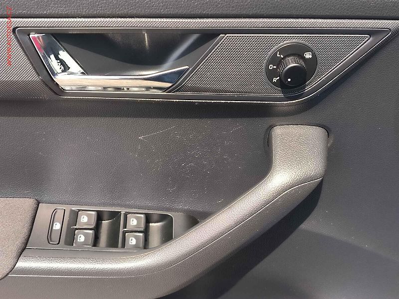 Škoda Fabia (2016) 1.2 TSI, 2.maj,ČR, AC - fotka 17 z 19
