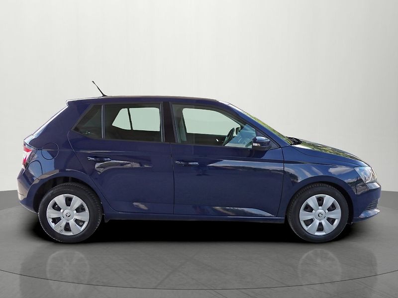 Škoda Fabia 1.0MPi Ambition Navi Tempomat - fotka 5 z 34