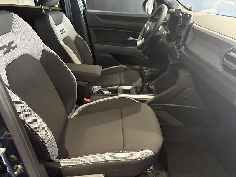 Dacia Bigster (2026) journey mild hybrid-G 140 - fotka 6 z 9