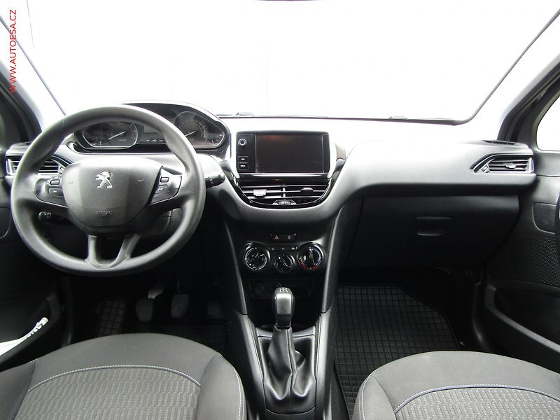 Peugeot 208 (2018) 1.2PT, ČR, AC, výhřev sed. - fotka 8 z 20