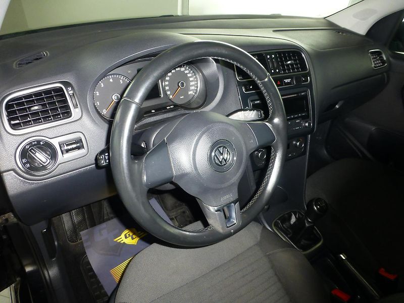 Volkswagen Polo (2013) 1,2TSI*ALU*PARK*VYHŘ.S**R-LINE - fotka 12 z 25