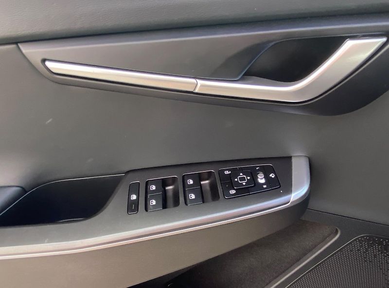 Kia EV6 (2023) 58 kWh, 2023 - fotka 23 z 26