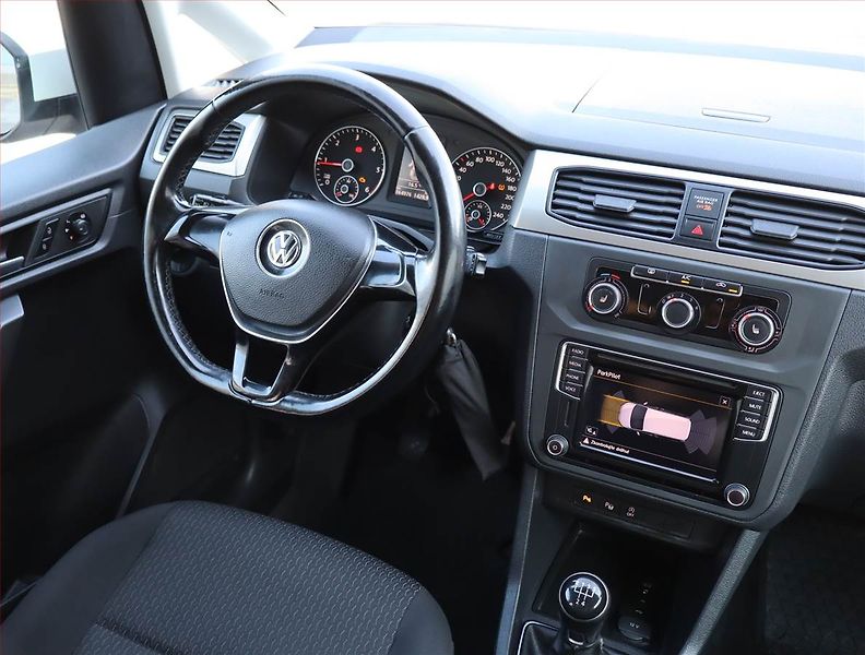 Volkswagen Caddy (2016) Maxi 2.0 TDI, 7Míst - fotka 7 z 18