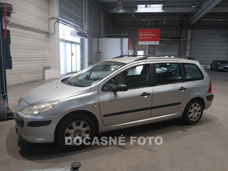 Peugeot 307 (2006) 1.6 HDI, AC, tažné - fotografie inzerátu