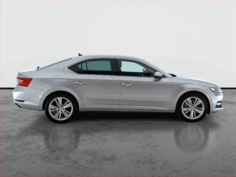 Škoda Superb (2021) Ambition 2.0 TDI - fotka 6 z 20