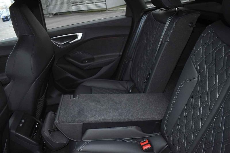Audi S5 patří k autům, která se povedla.