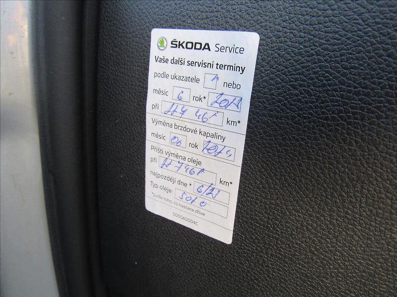 Škoda Fabia 1,2 HTP 51kW Combi - fotka 26 z 33