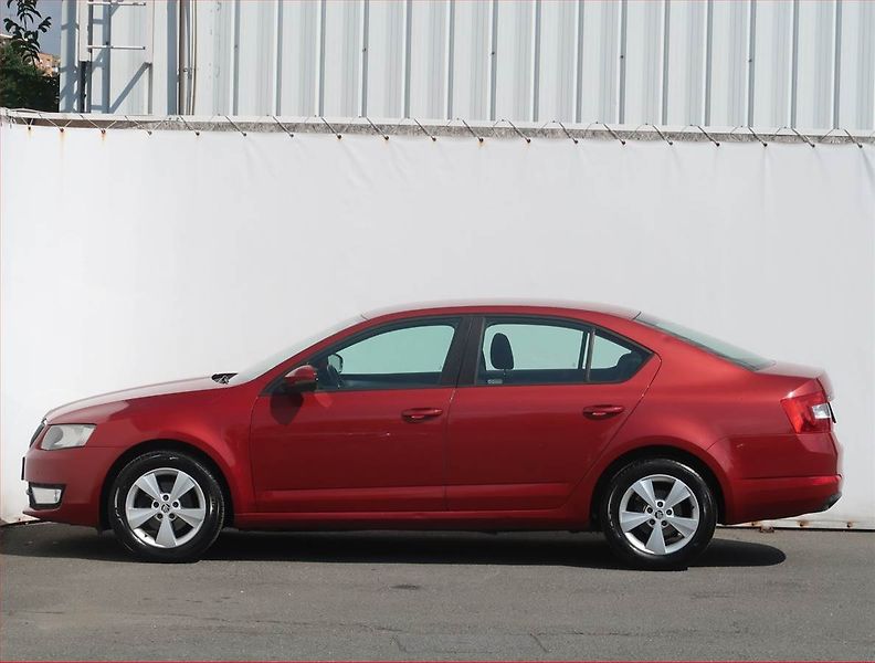 Škoda Octavia (2015) Elegance 1.6 TDI, Tempomat - fotka 3 z 19