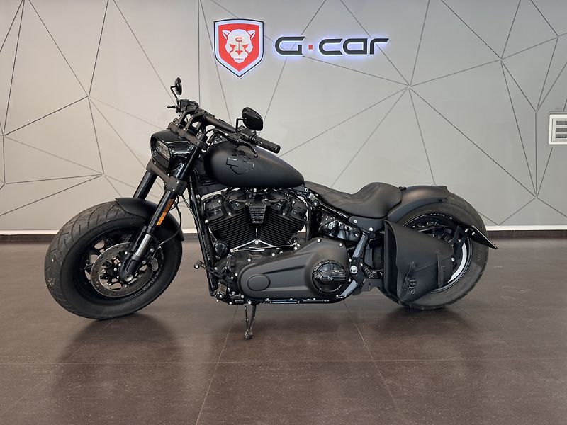 Harley-Davidson FXFBS Softail Fat Bob 114cui Custom - fotka 1 z 11
