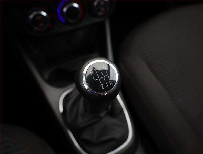Opel Corsa (2016) 1.4 Turbo, Tempomat - fotka 11 z 16