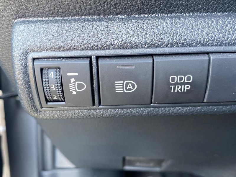 Toyota Corolla (2024) 1,5 (92kW) BA - fotka 21 z 29