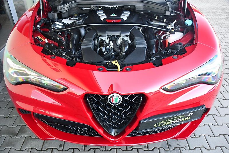 Alfa Romeo Stelvio 2.9V6 Bi-T.382 kW QUADRIFOGLIO - fotka 43 z 45