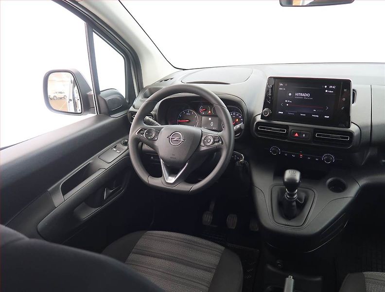 Opel Combo (2023) Edition 1.5 CDTI, 5Míst, ČR - fotka 7 z 20