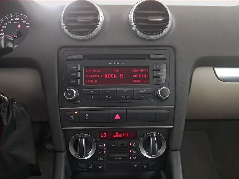 Audi A3 (2011) 1.6 TDI, Serv.kniha, Tempomat - fotka 12 z 17