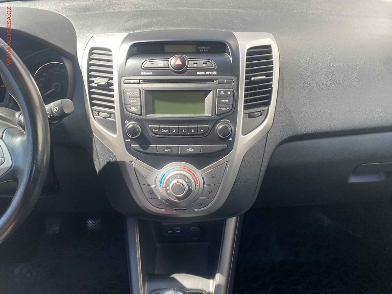 Hyundai ix20 (2019) 1.6GDi, 1.maj,ČR, Klima - fotka 12 z 15