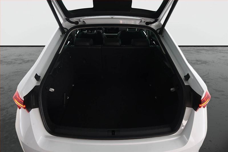 Škoda Octavia (2023) 2.0 TDI, ČR,1.maj, Kůže - fotka 13 z 19