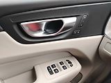 Volvo XC60 B5 AWD PLUS, LIGHT PAKET, ACC - náhled 16